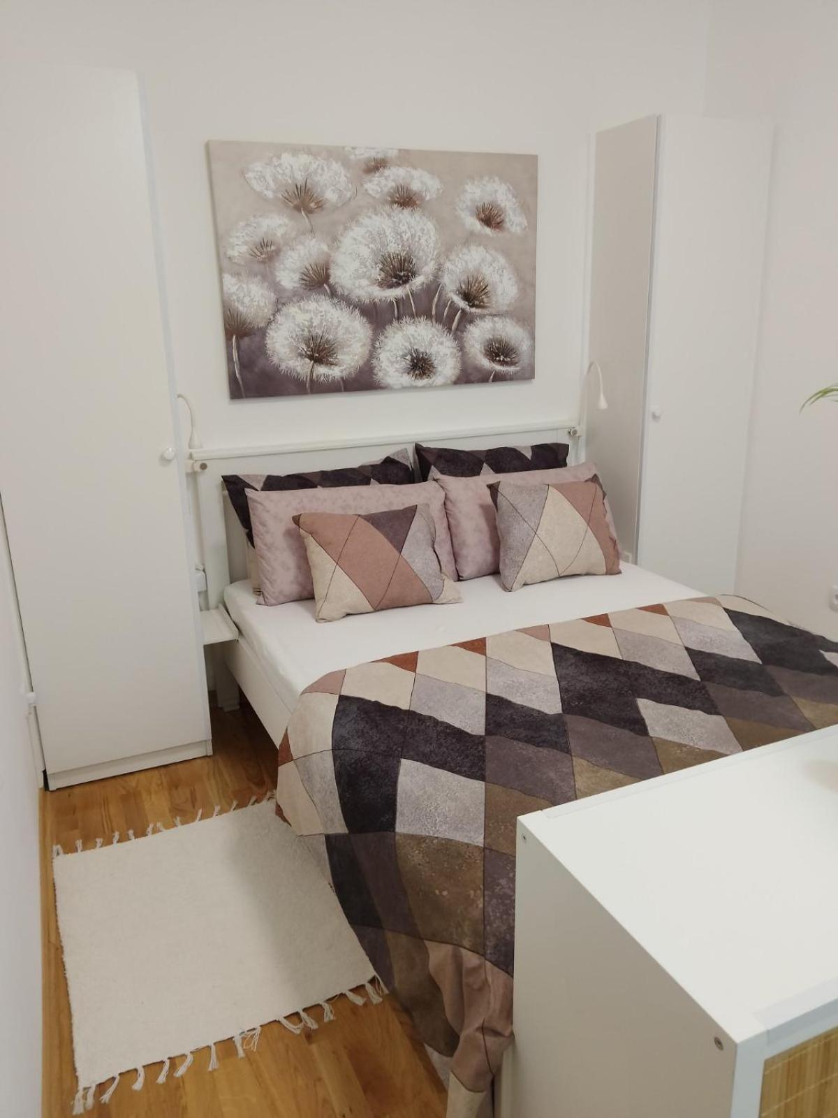 Siesta Apartment *